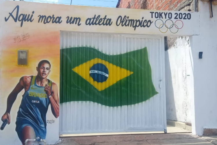 Casa de Joo Henrique Falco ganha pintura com imagem do atleta olmpico